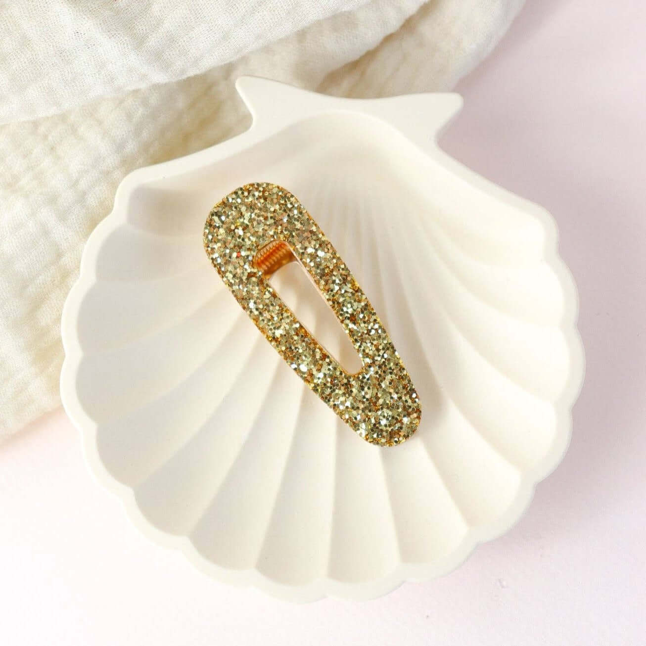 Barrette résine triangulaire paillettes dorées - Autours Madame